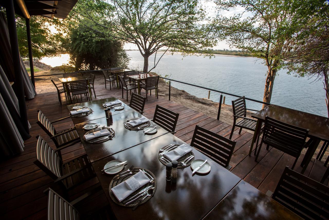 Zambezi Mubala Lodge Катіма-Муліло Екстер'єр фото